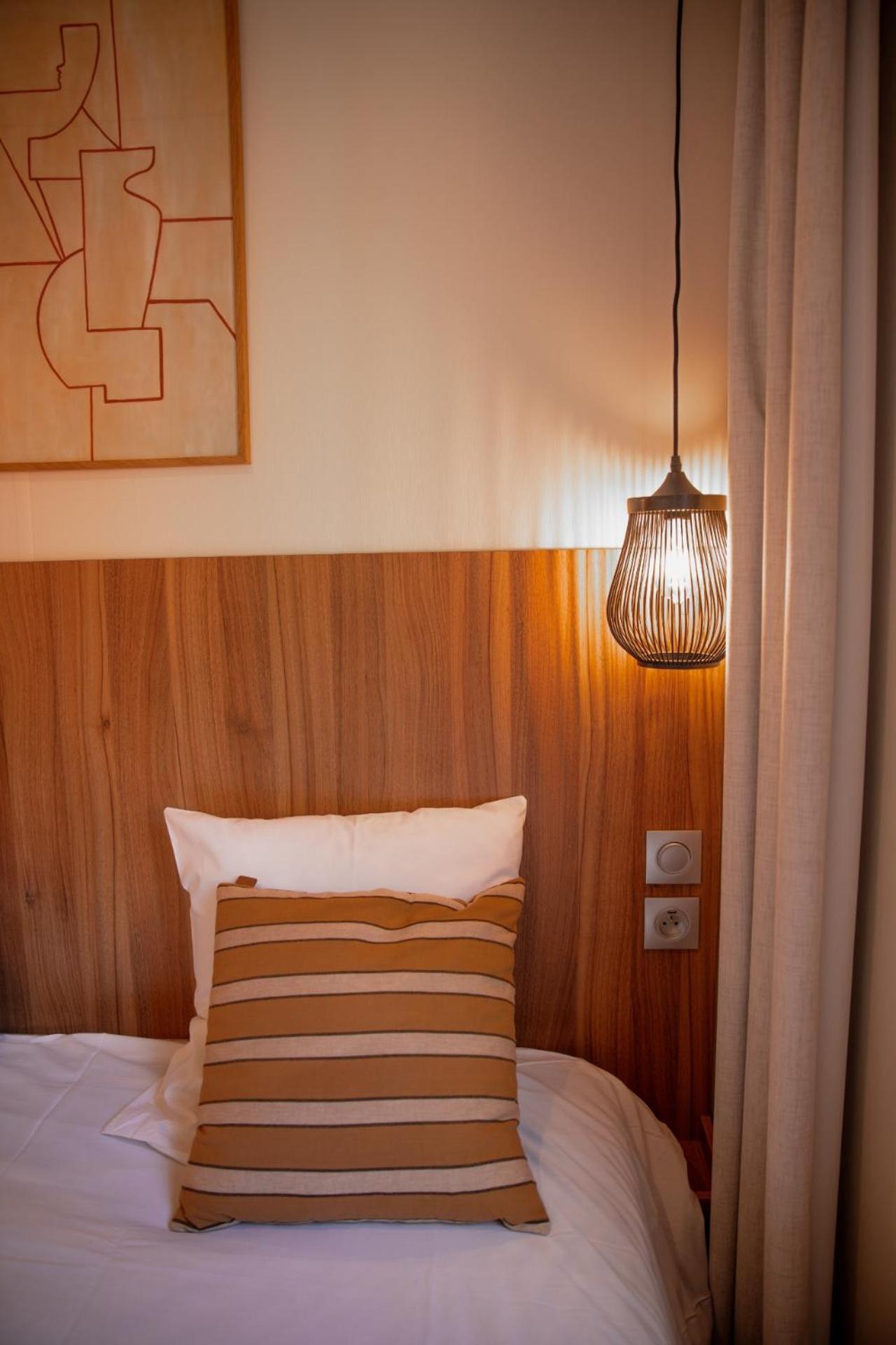 Hotel Rives D'Arc Vallon-Pont-dʼArc Zimmer foto